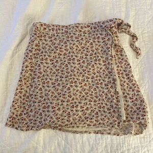 American eagle flower mini skirt